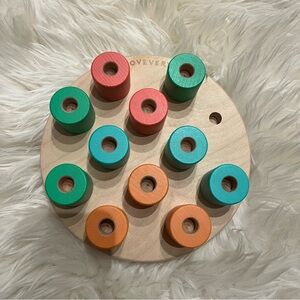 LOVEVERY Wooden stacking pegboard